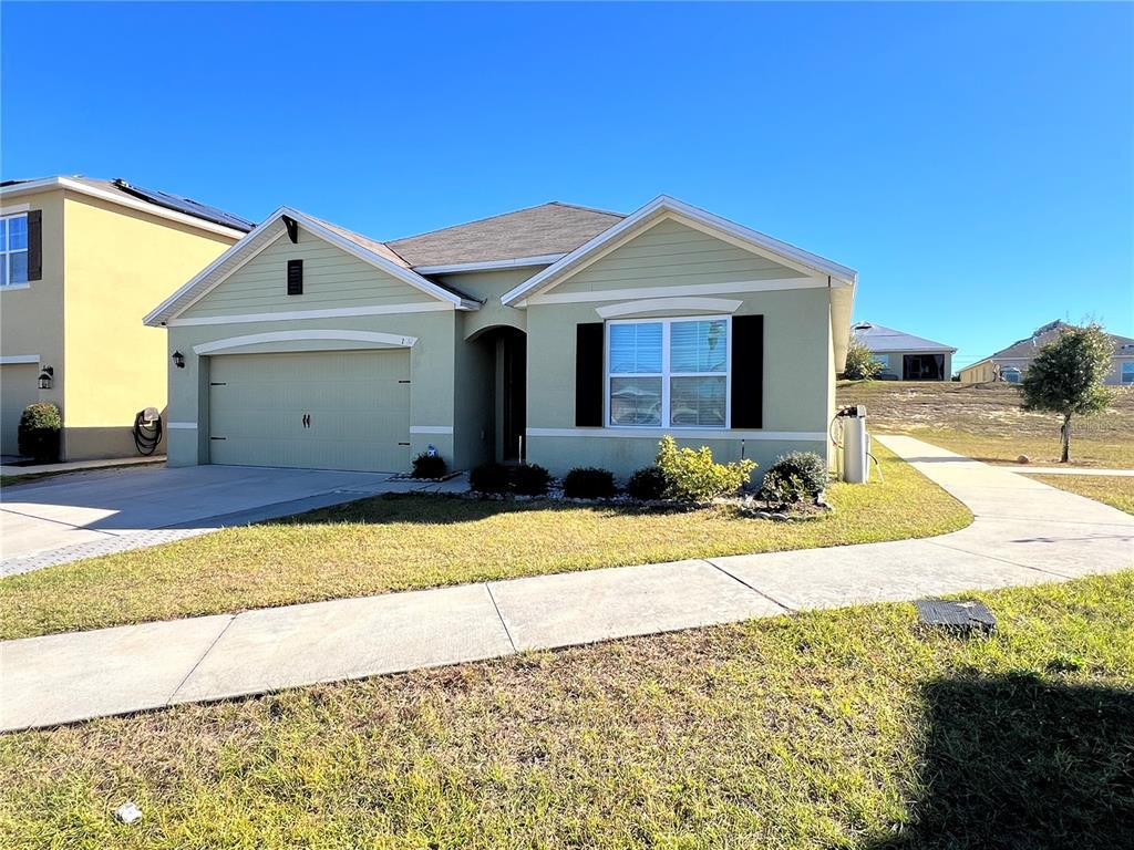 Picture of 120 Panda Way, Davenport, FL 33837