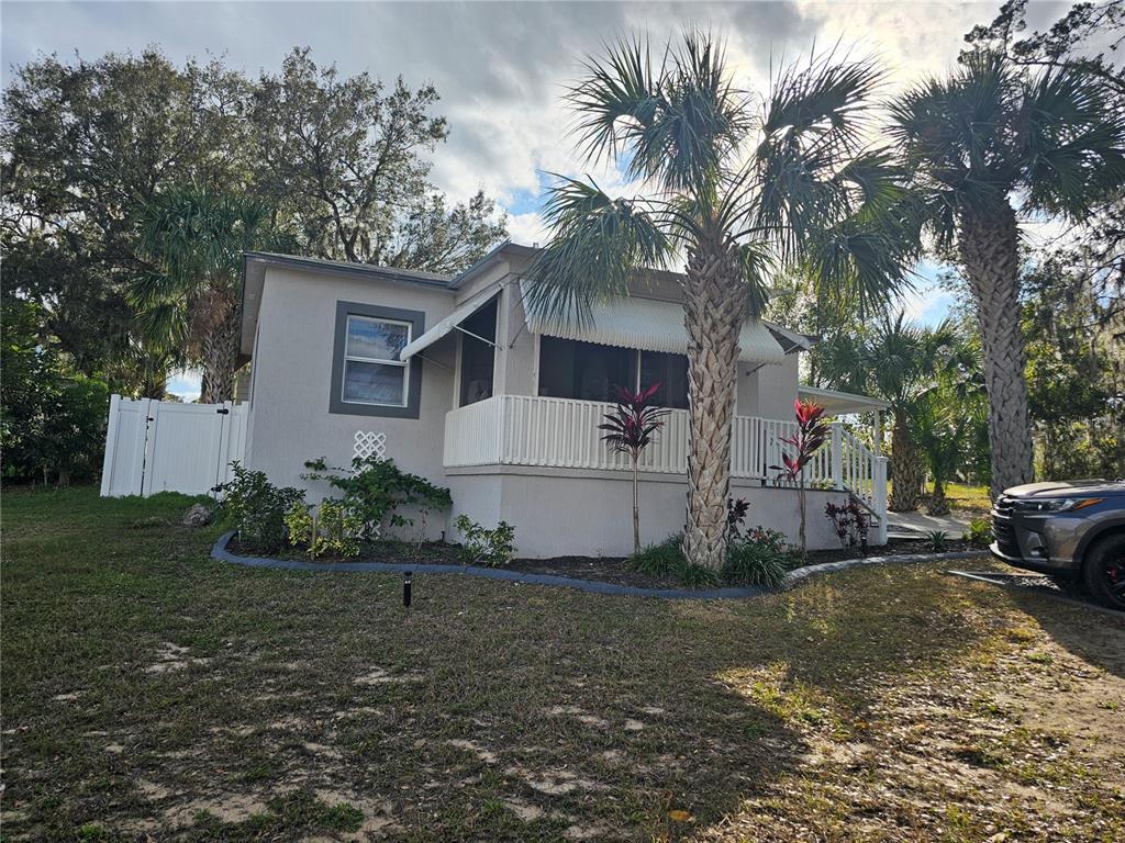 Picture of 205 Maple Street W, Davenport, FL 33837