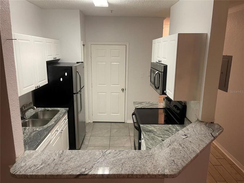 Picture of 18001 Richmond Place Drive Unit 125, Tampa FL 33647