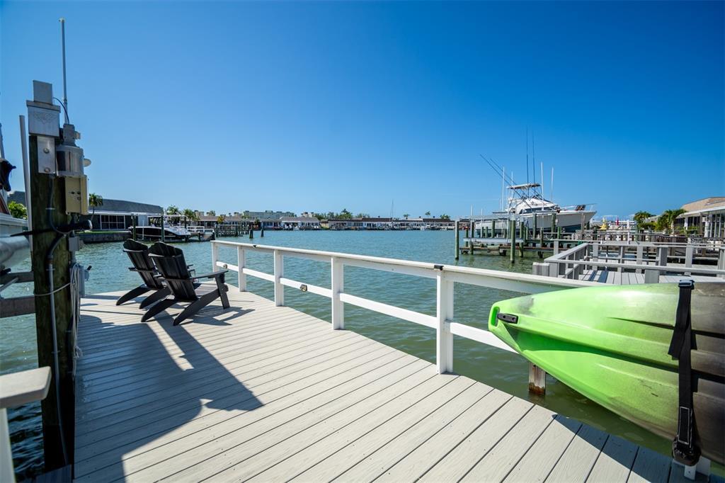 Picture of 494 Boca Ciega Point Boulevard N, St Petersburg, FL 33708