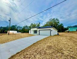 Picture of 8050 N Oberon Terrace, Dunnellon, FL 34434