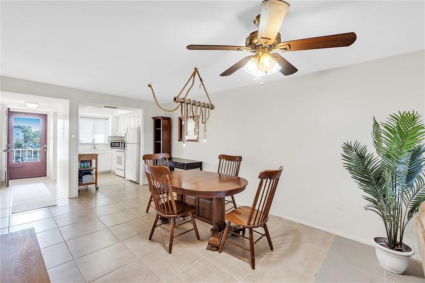 Picture of 3751 Lake Bayshore Drive Unit H304, Bradenton FL 34205