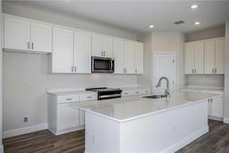 Picture of 12140 Cattleside Drive, Riverview, FL 33579