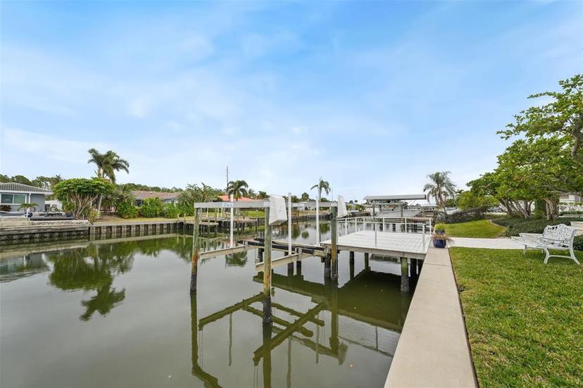 Picture of 3939 Venetian Way, Tampa FL 33634