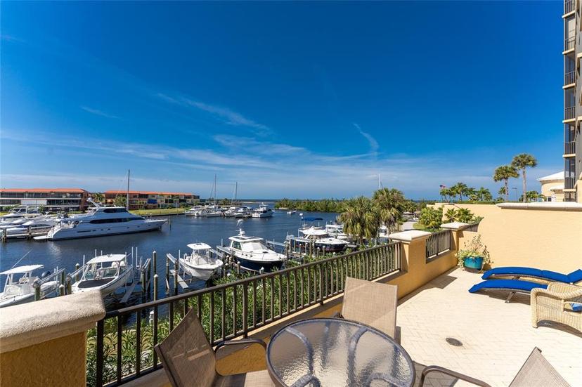 Picture of 3313 Sunset Key Cir Unit 102, Punta Gorda FL 33955