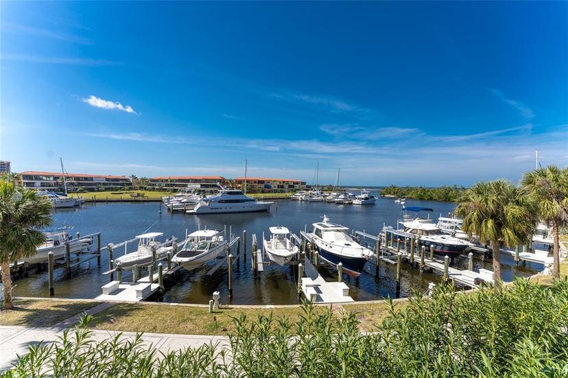 Picture of 3313 Sunset Key Cir Unit 102, Punta Gorda FL 33955