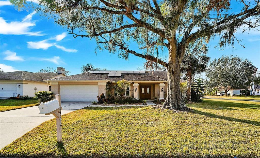 Picture of 1702 Horseshoe Drive, Plant City, FL 33566