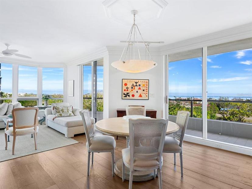 Picture of 1211 Gulf Of Mexico Drive Unit 301, Longboat Key FL 34228