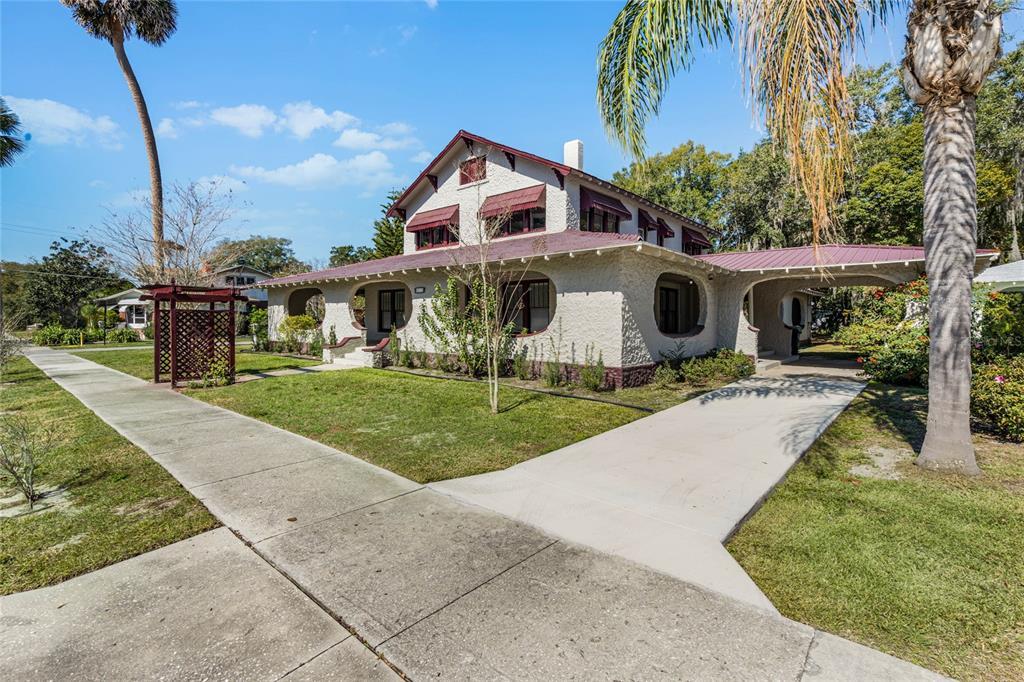 Picture of 211 Cassady Street, Umatilla, FL 32784
