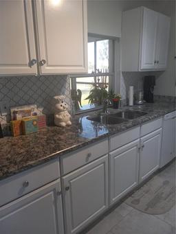Picture of 1002 Oakleaf Boulevard, Bradenton, FL 34208