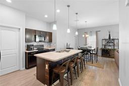 Picture of 417 Pinecrest Loop, Davenport, FL 33837