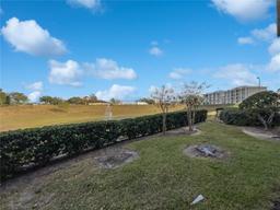 Picture of 914 Charo Parkway Unit 112, Davenport, FL 33897