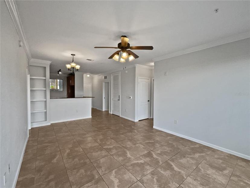 Picture of 914 Charo Parkway Unit 112, Davenport FL 33897