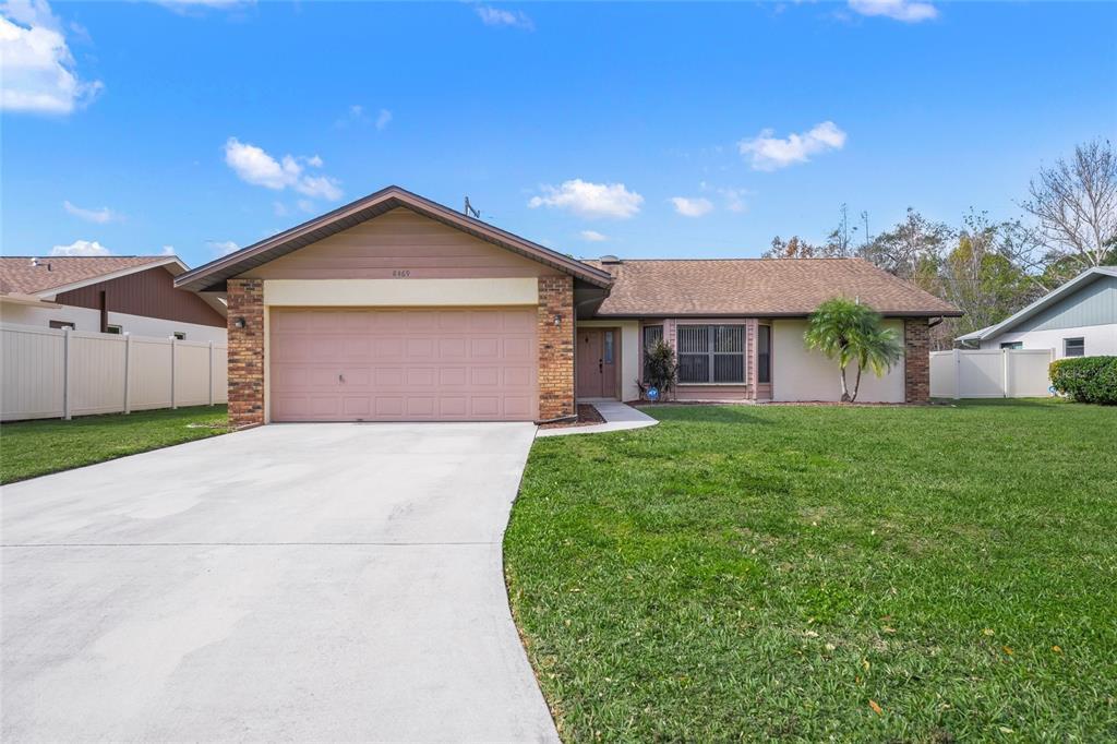 Picture of 8469 Cypress Lake Circle, Sarasota, FL 34243