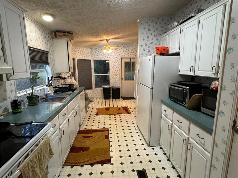 Picture of 2357 W Highway 316, Citra FL 32113