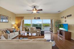 Picture of 6363 99Th Way N Unit 12A, St Petersburg, FL 33708