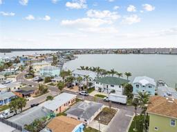 Picture of 306 180Th Avenue E, Redington Shores, FL 33708