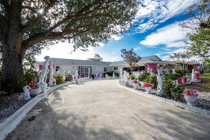 Picture of 115 SW Seville Place Sw, Port Charlotte FL 33952