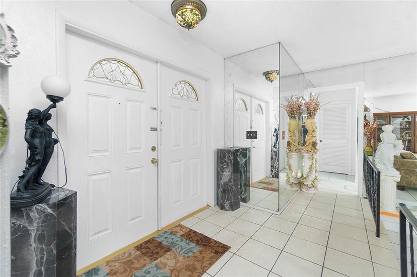 Picture of 115 SW Seville Place Sw, Port Charlotte FL 33952