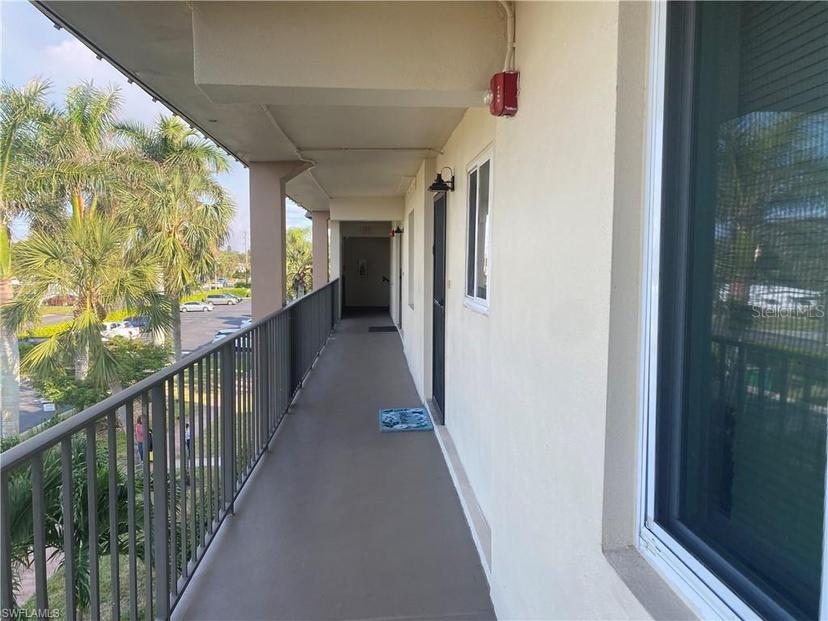 Picture of 1010 Manatee Road Unit B303, Naples FL 34114