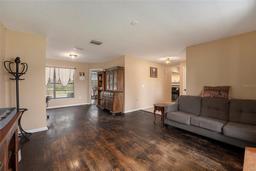 Picture of 823 Scenic Heights Drive, Brandon, FL 33511