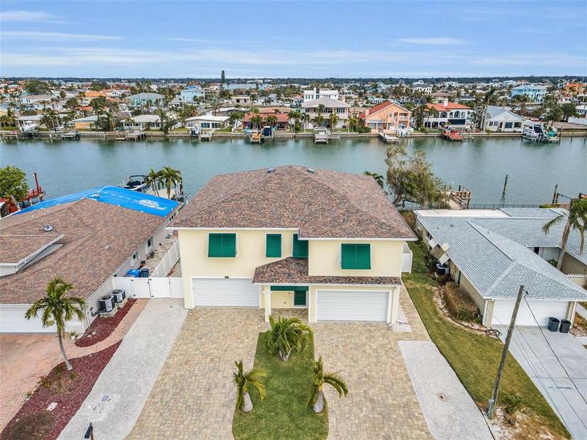 Picture of 11325 5Th Street E, Treasure Island FL 33706