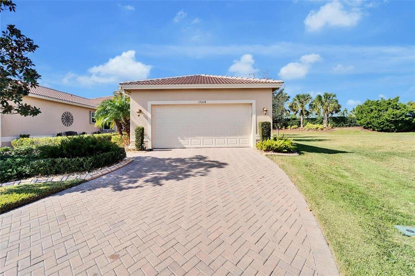 Picture of 15618 Aurora Lake Circle, Wimauma FL 33598