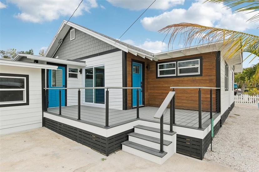 Picture of 126 90Th Avenue, Treasure Island FL 33706