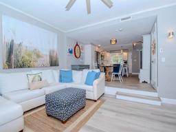 Picture of 12482 Capri Circle N Unit 4, Treasure Island, FL 33706