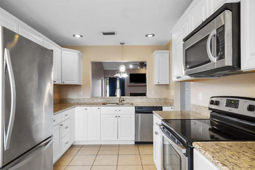 Picture of 1903 SE 37Th Court Circle, Ocala FL 34471