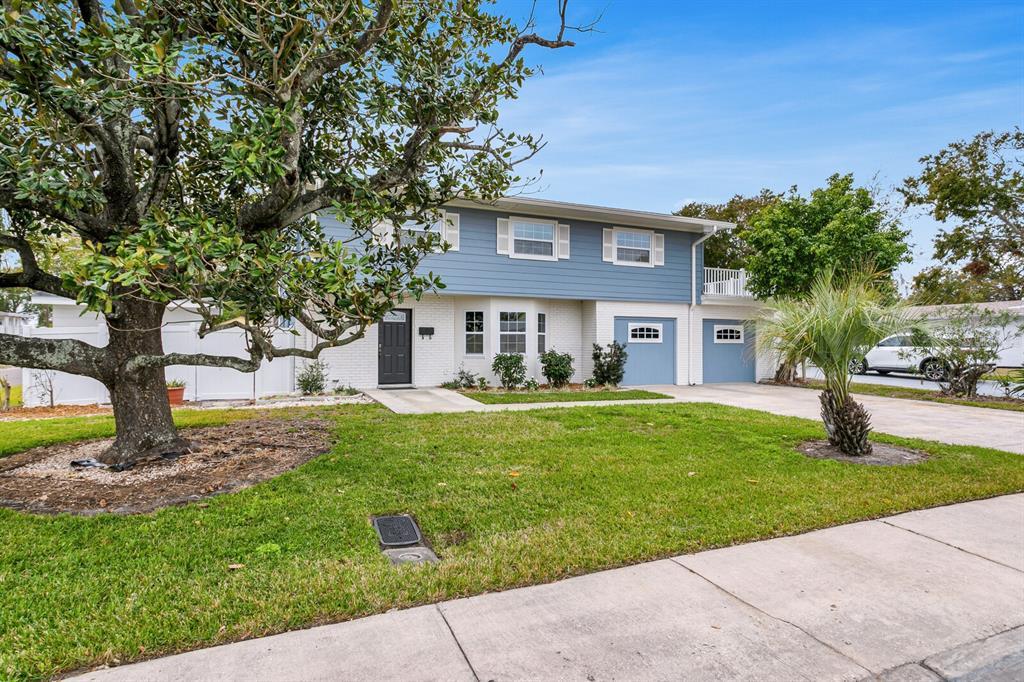 Picture of 4902 Stolls Avenue, Tampa, FL 33615