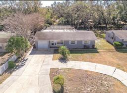 Picture of 2219 Pilaklakaha Ave, Auburndale, FL 33823