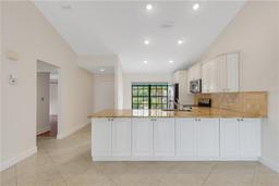 Picture of 6085 Clubside Drive Unit 7682, Sarasota, FL 34243