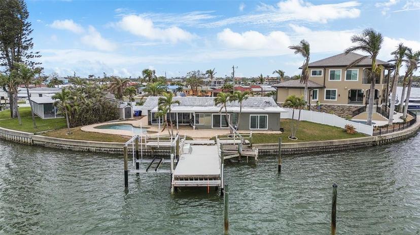 Picture of 7800 3Rd Avenue S, St Petersburg FL 33707