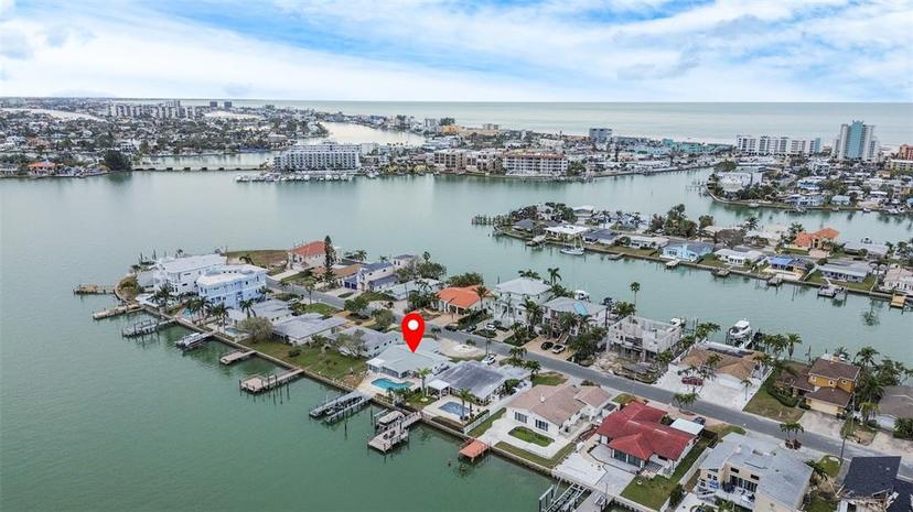 Picture of 11185 5Th Street E, Treasure Island FL 33706