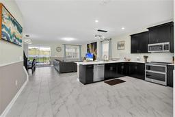 Picture of 9194 Sommerset Hills Drive, Davenport, FL 33896