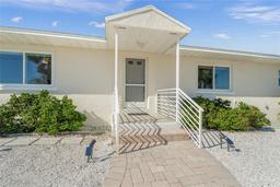 Picture of 605 Jungle Queen Way, Longboat Key, FL 34228