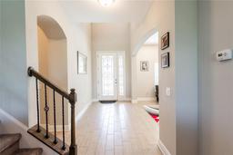 Picture of 19510 Whispering Brook Drive, Tampa, FL 33647