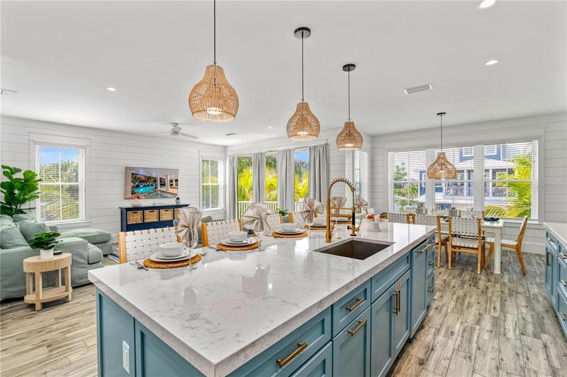 Picture of 2213 Avenue B, Bradenton Beach FL 34217