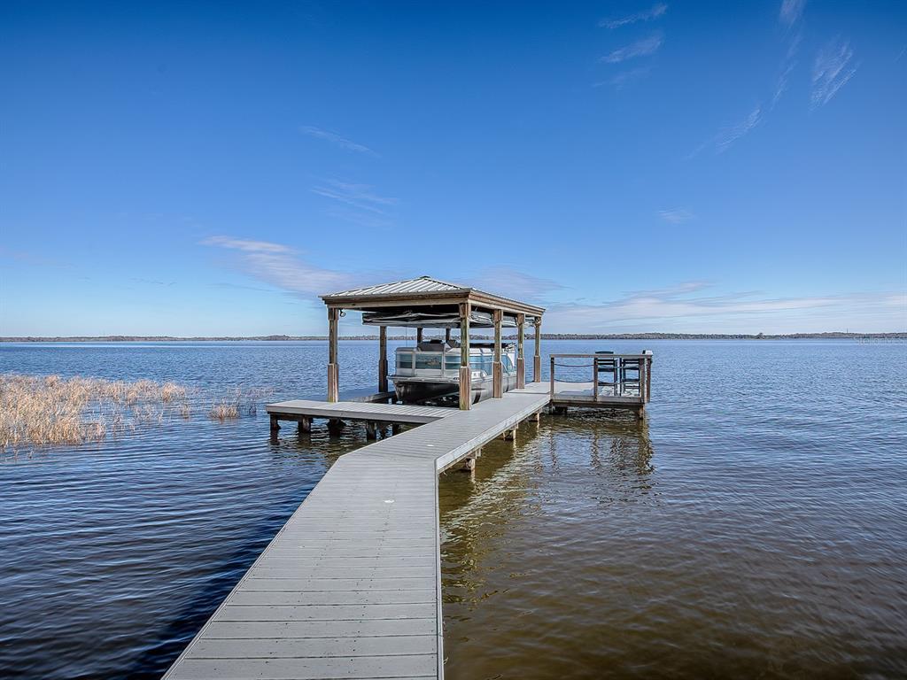 Picture of 908 N Lakeshore Boulevard, Howey In The Hills, FL 34737