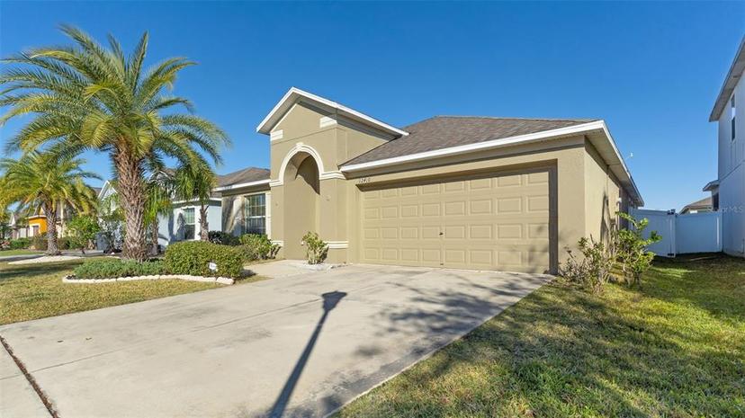 Picture of 12410 Ballentrae Forest Drive, Riverview FL 33579