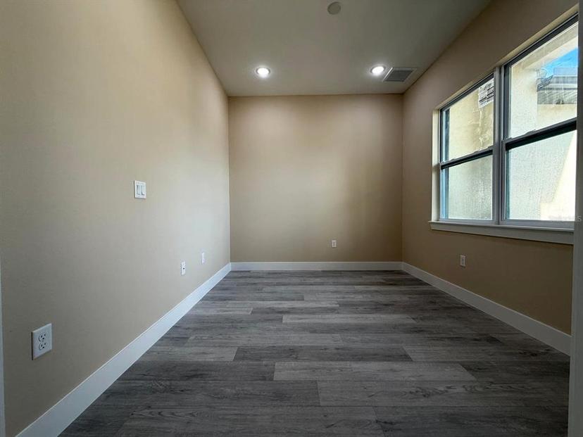 Picture of 1504 Kohlenberg Avenue, North Port FL 34288