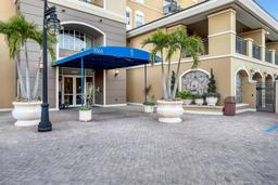 Picture of 1064 N Tamiami Trail Unit 1504, Sarasota, FL 34236