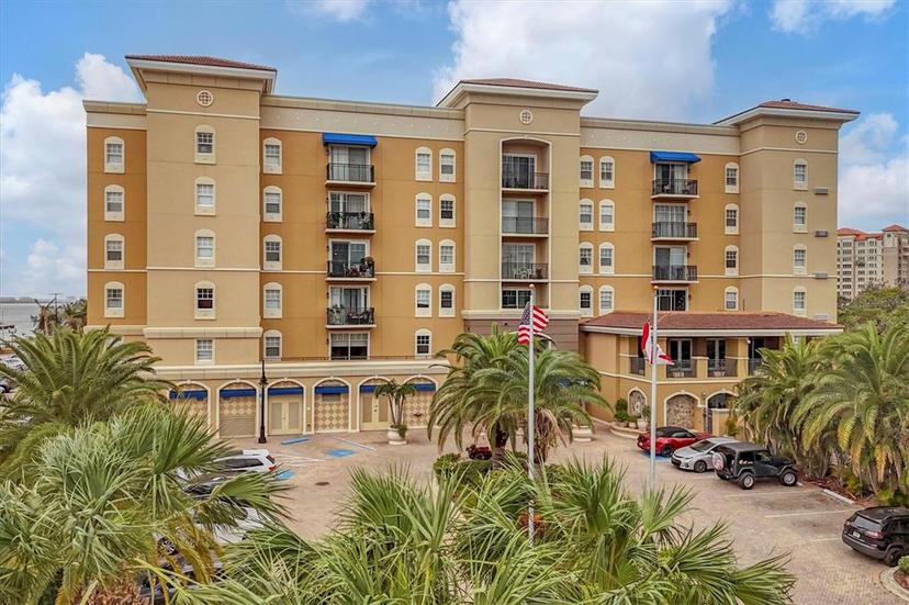 Picture of 1064 N Tamiami Trail Unit 1504, Sarasota FL 34236