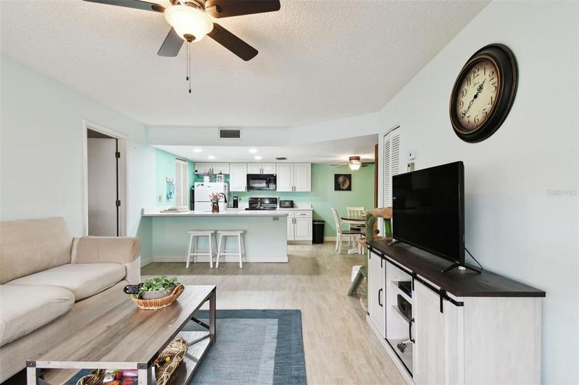 Picture of 7117 27Th Ave Dr W Unit 7117, Bradenton FL 34209