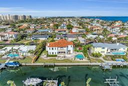 Picture of 550 Yardarm Lane, Longboat Key, FL 34228