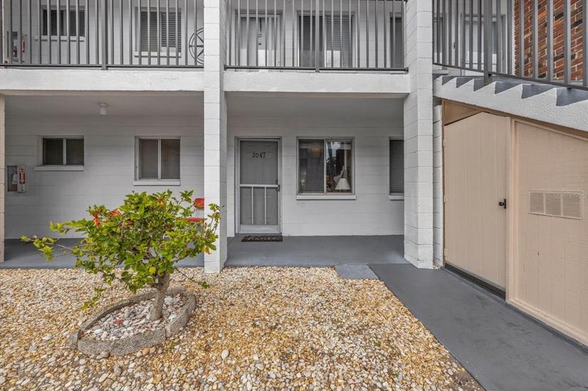 Picture of 2047 Canal Drive Unit L6, Bradenton FL 34207