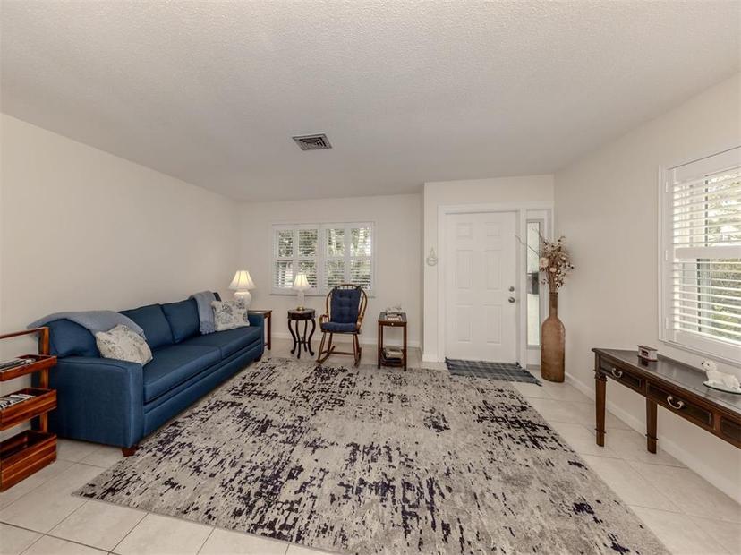 Picture of 214 Field Avenue E Unit 1, Venice FL 34285