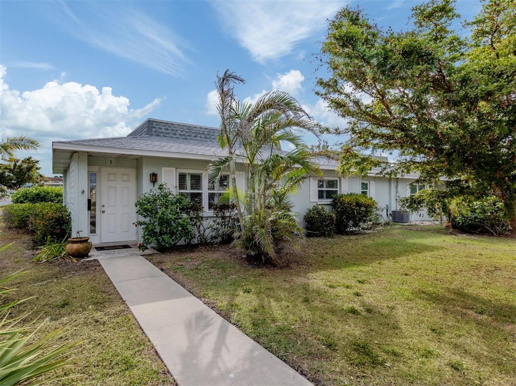 Picture of 214 Field Avenue E Unit 1, Venice, FL 34285