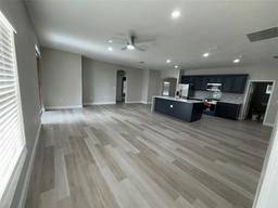 Picture of 550 Reddicks Cir, Winter Haven, FL 33884